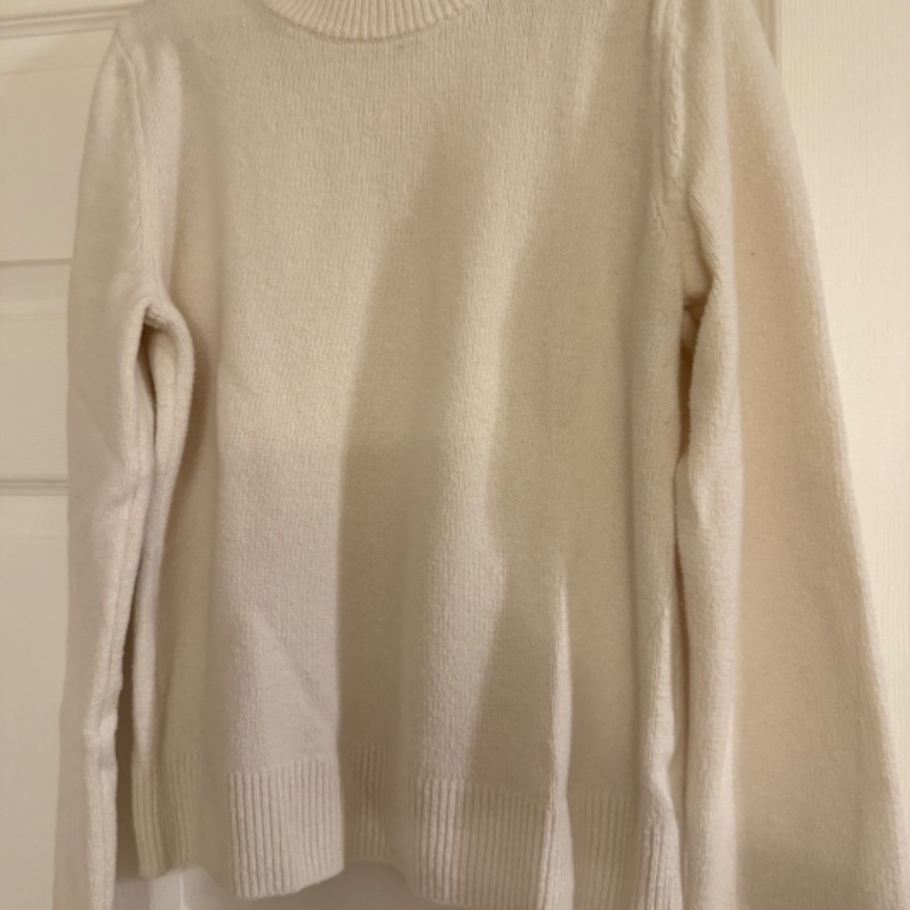 Gap Sweater